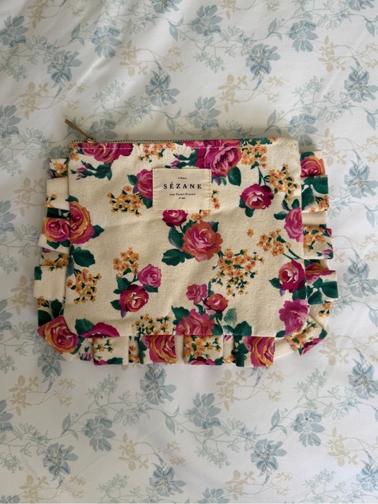Sezane Handbags - Sezane Froufrou Floral Zip Pouch